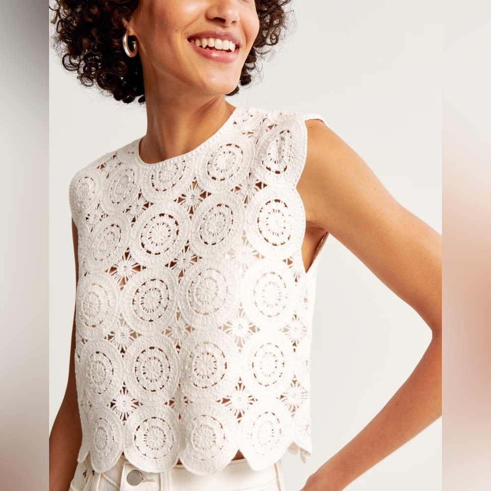 Abercrombie and Fitch | Crochet Style Mosaic Tile Top